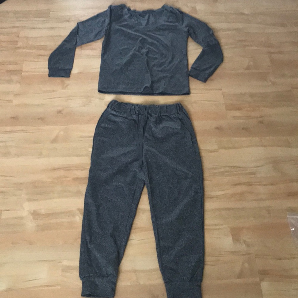 Pajama Set - Picture 2 of 4